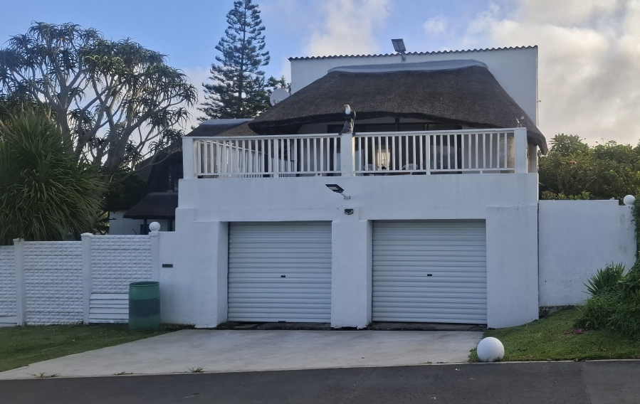 3 Bedroom Property for Sale in Sunrise On Sea Eastern Cape